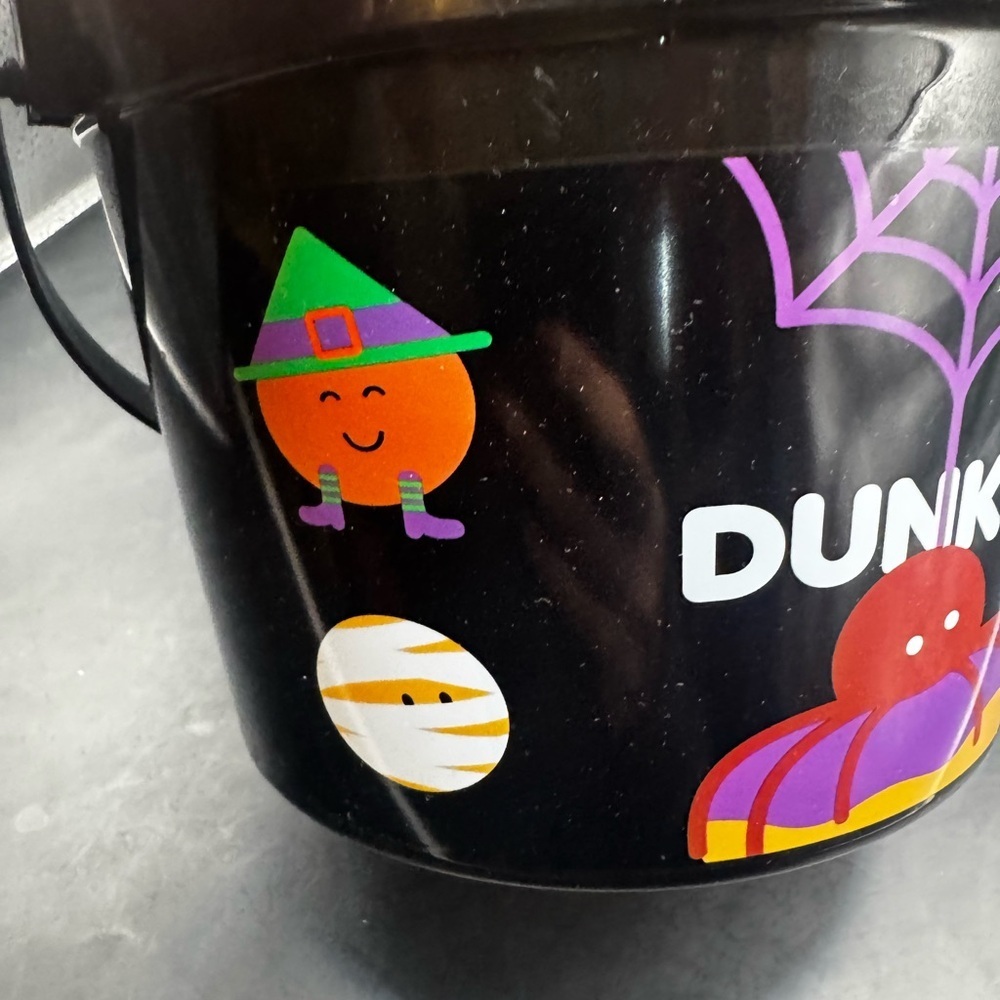 Dunkin Donuts Black Halloween Munchkin Bucket 2025 No Lid / Preowned - Picture 3 of 11